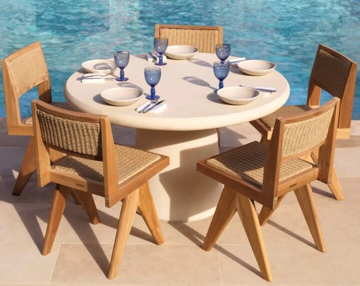 CLEON OUTDOOR DINING TABLE