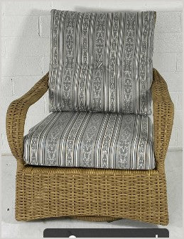 MAGNOLIA SWIVEL GLIDER