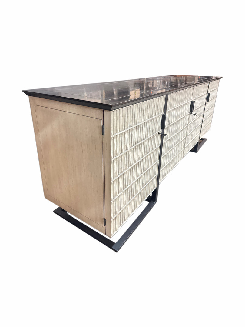 AMPEZZO IRON BUFFET