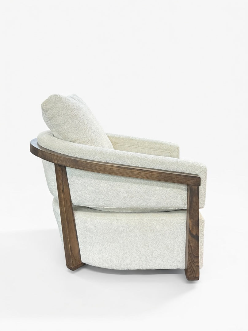 BRIAR SWIVEL CHAIR