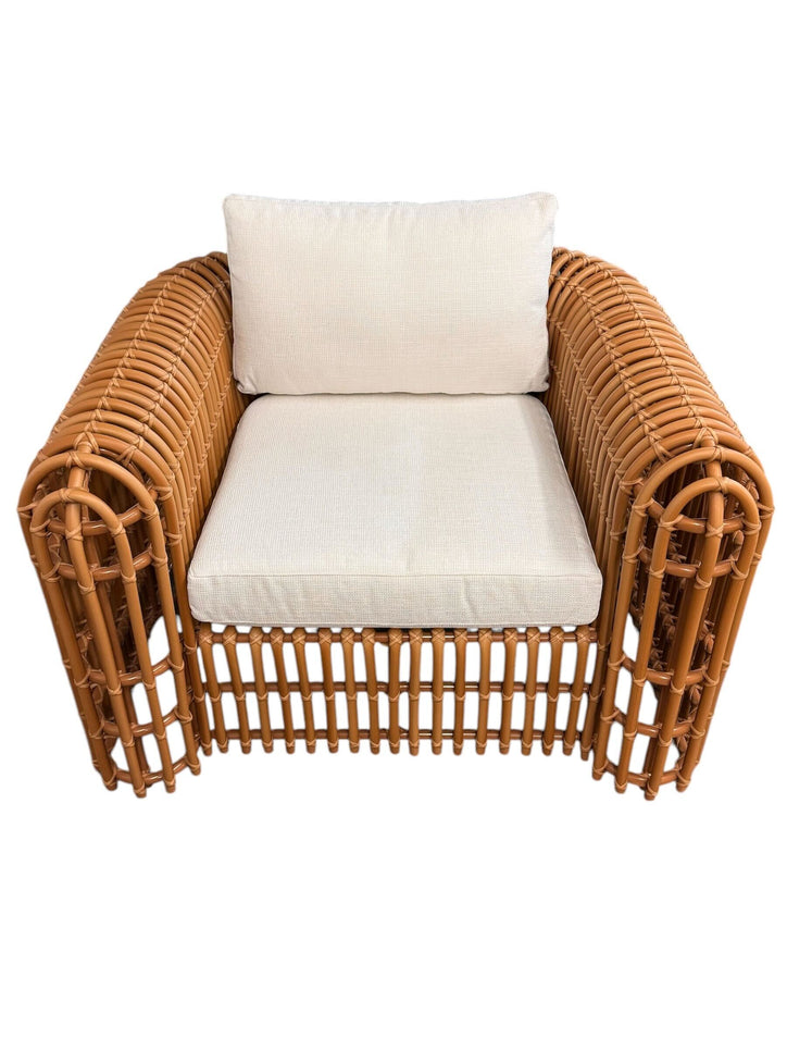 GIO OUTDOOR LOUNGE CHAIR