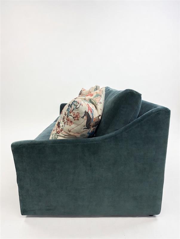 AMELIA SOFA
