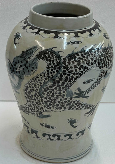 HONG WU FLARING RIM JAR