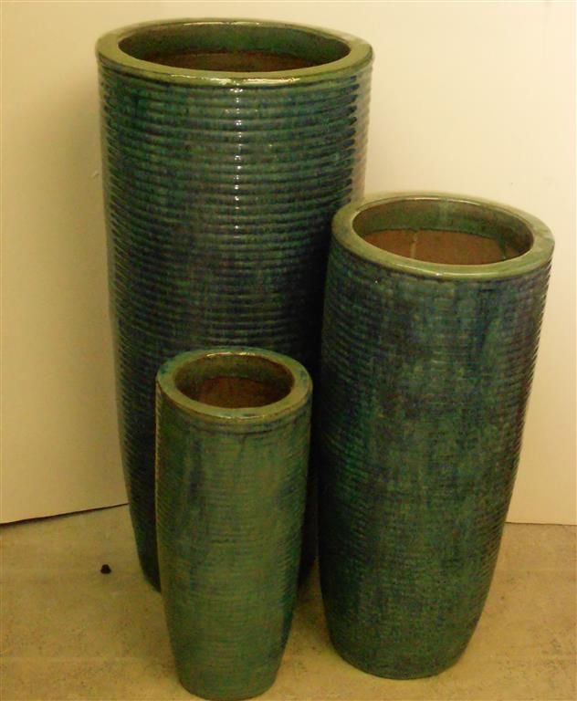 TALL URNS SET