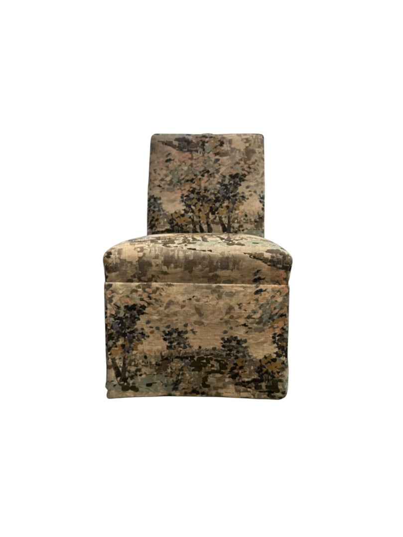 HOLLIS SKIRTED CHAIR