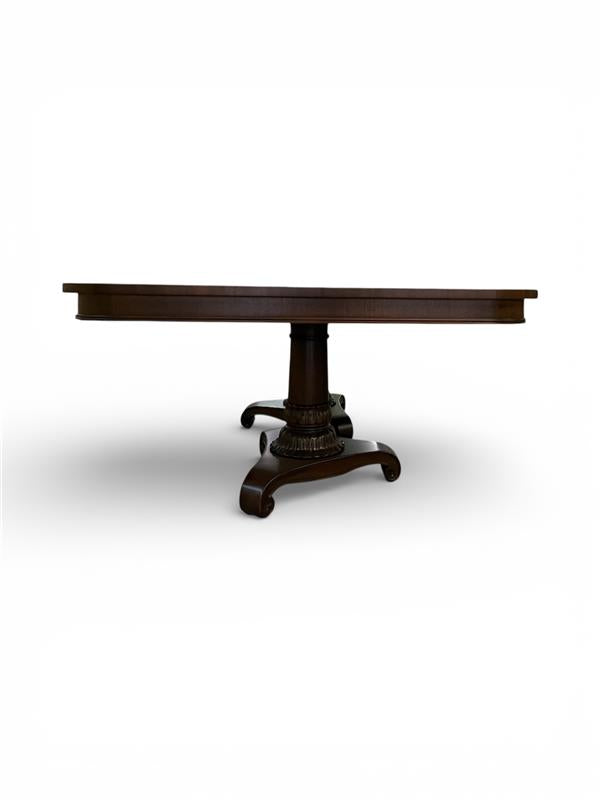 WELLINGTON COURT DINING TABLE
