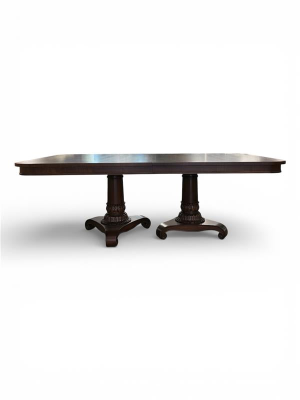 WELLINGTON COURT DINING TABLE
