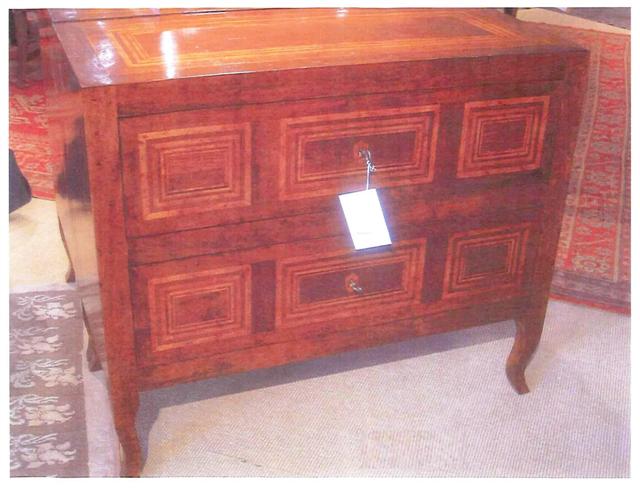 TRADITIONAL CHEST