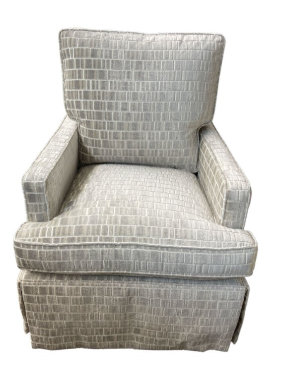 IVORY SWIVEL CHAIR