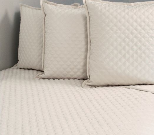 DIAMOND KING COVERLET SET