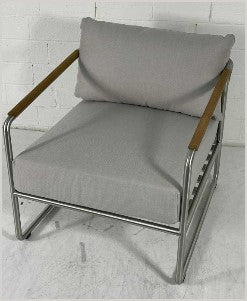 ELEVATION  LOUNGE  CHAIR